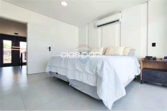 Casa - Venta - Paraguay Central Fernando de la Mora RESIDENCIA NUEVA COMPLETAMENTE AMOBLAD — foto 3