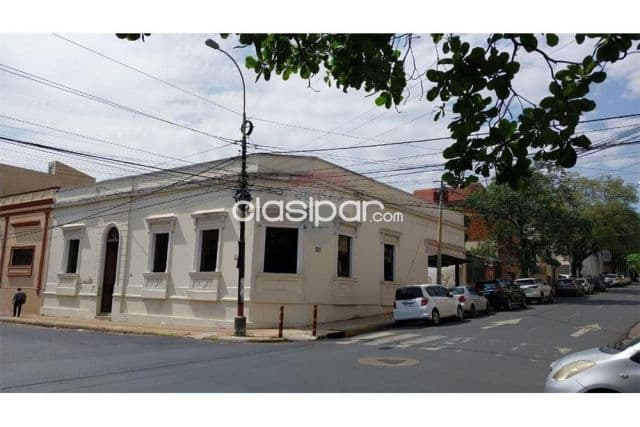 Casa en esquina ideal p/oficinas c/renta bo. La catedral s/independencia nacional