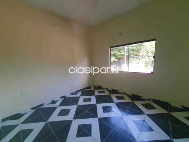 Casa sobre asfaltado en el centro de itaugua, a pasos del nuevo paseo guaraní — foto 4