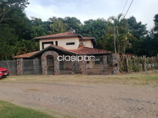 Vendemos amplia vivienda en San Bernardino - urban. Sadi