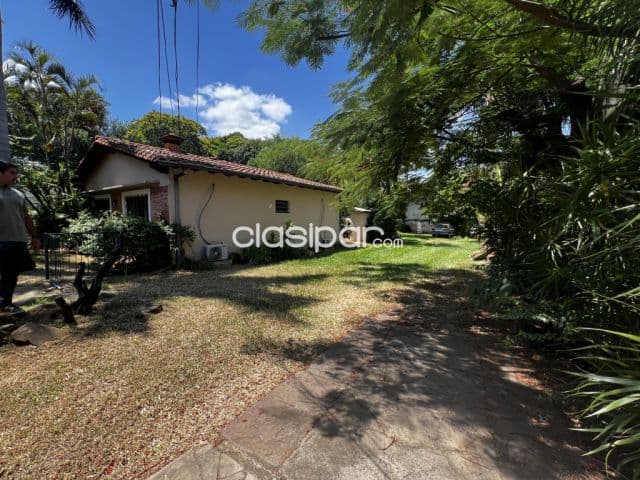 de casa para desarrollo inmobiliaria en Ykua Sati, Asuncion