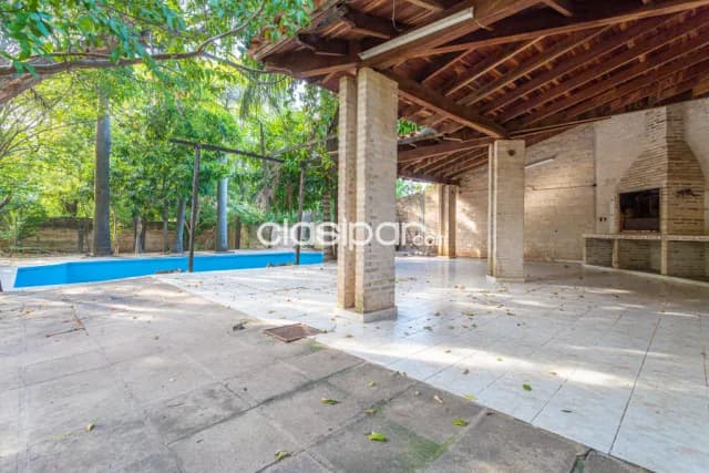 Amplio terreno con quincho y piscina, foto 4