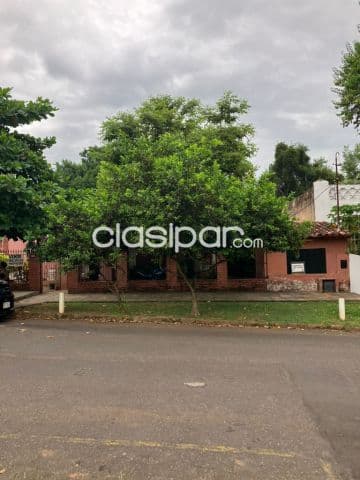 Amplia propiedad en caacupe sobre asfalto a 100 mts de la muni de caacupe, foto 1