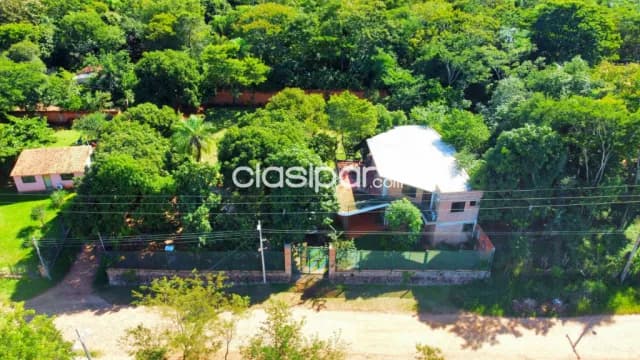 Quinta en San Bernardino en esquina al pie del cerro con piscina — foto 2