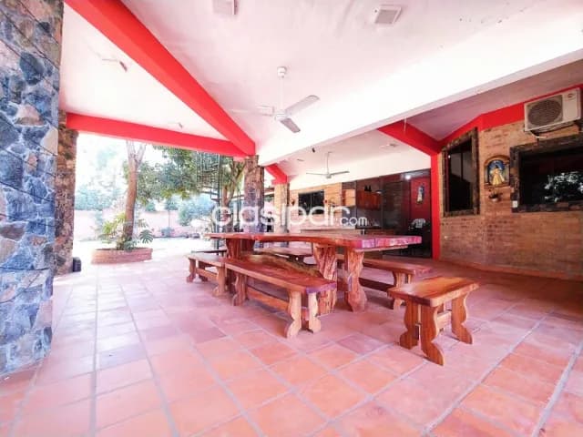 Quinta en San Bernardino en esquina al pie del cerro con piscina — foto 4