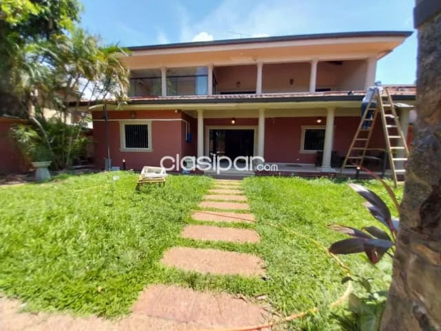 Amplia residencia en barrio mburicao — foto 4