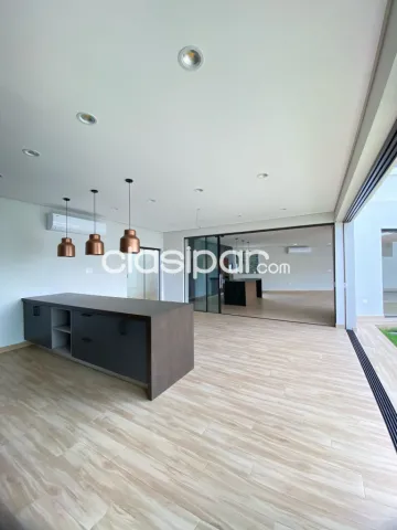 Quinta sosa – mburucuyá: Elegante residencia, 4 suites, jardín, piscina, única!! — foto 5