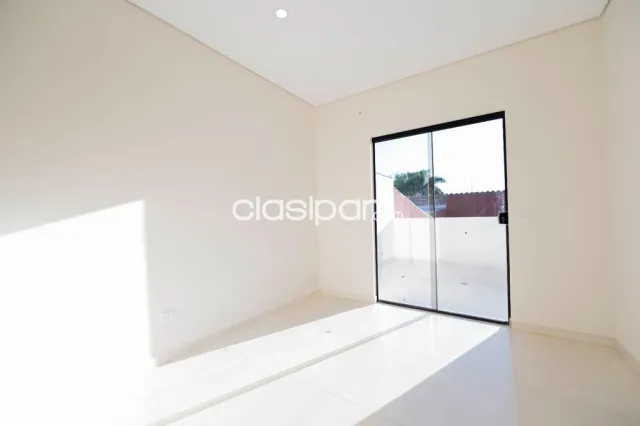 Lambaré camino al yacht: Elegante dúplex a estrenar, 3 dormit, hermoso jardín, 180 m2 — foto 3