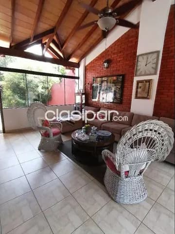 Vendo, Casa de 5 dormitorios en Barrio Obrero, foto 3