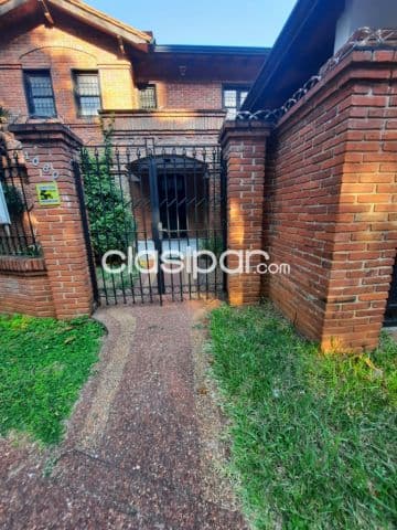 Residencia en Asunción zona shopping del sol cod 2876