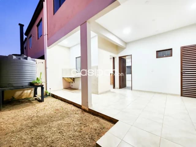 Dúplex a estrenar Barrio Laurelty Luque Zona Avda. Brítez Borges — foto 5
