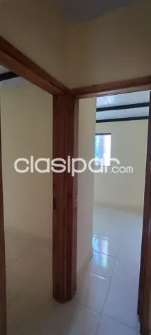 Vende Dúplex sobre la calle Pasaje Comunal esq. Avda. Nanawa de 3 dormit — foto 5