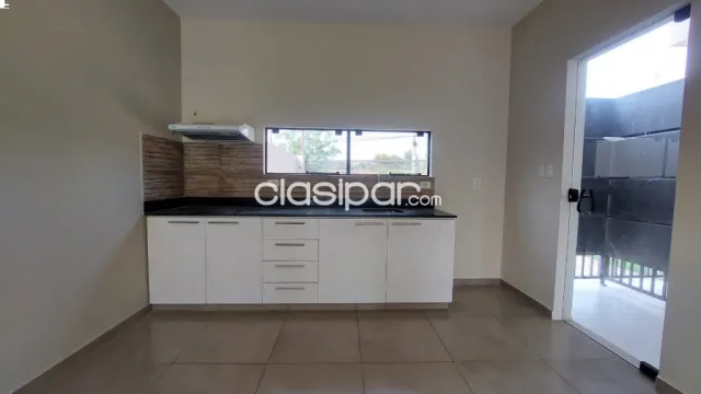 En Luque duplex en pozo de dos dormt condominio parque av. America — foto 2