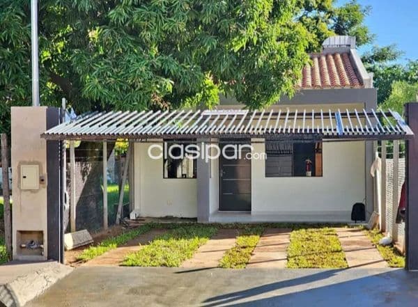 Chalet en Mariano Roque Alonso b° rosa mística cod 2918