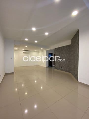 Casa en Los Laureles - Asunción