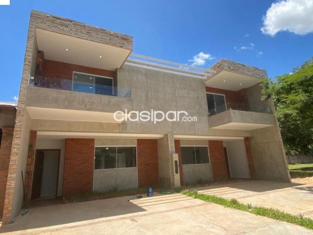 Duplex Mariano Roque Alonso