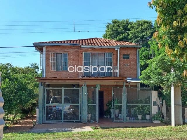 Casa duplex en esquina "Villa Elisa"