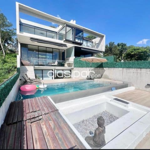 hermosa casa minimalista con vista al lago z/Anfiteatro - San Bernardino COD V0277