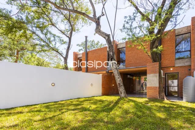 De duplex en el exclusivo barrio america en la ciudad de Luque — foto 3