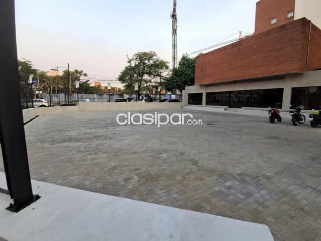 Villa Morra: Ex - fabrica martel: 1.000 m2 oficinas corporativas + showroom + parking — foto 4