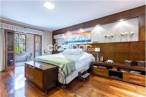 Amplia residencia en el barrio Jara!! — foto 4