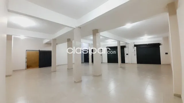 Showroom sobre acceso sur zona tres bocas cod 2962 — foto 3