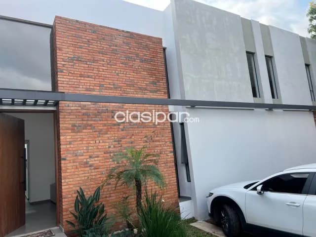 San Lorenzo - laguna grande: Importante residencia, 364 m2, gran jardín, belleza!! — foto 2