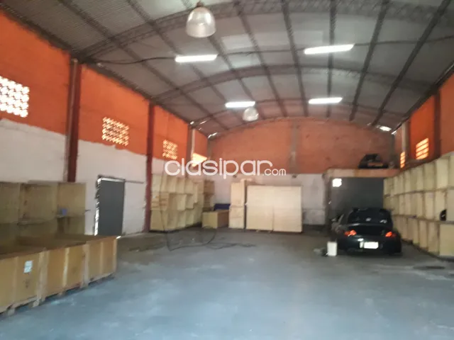 deposito totalmente cerrado sobre ruta Luque San Lorenzo, foto 3