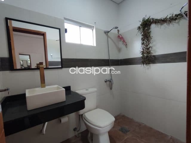 Duplex en Villa Elisa de dos dormitorios a 8 cuadras de la municipalidad