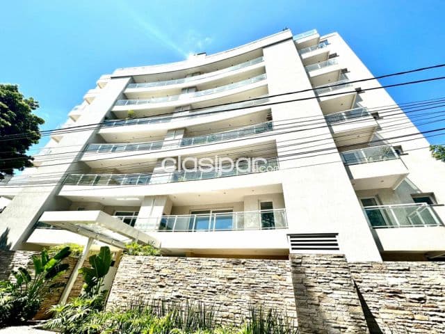 Prox. Club olimpia, emb. Ee.uu: Elegante depto. 3 suites, amenities, piscina, gym, sauna