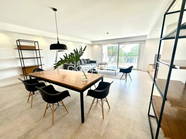 Prox. Club olimpia, emb. Ee.uu: Elegante depto. 3 suites, amenities, piscina, gym, sauna — foto 4