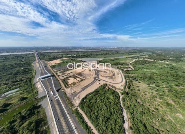 Terrenos de 450 m2 Sobre la Laguna, Zona Chacoi - LLA6004696