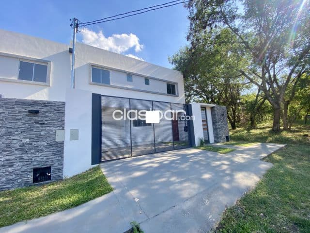 En venta. Duplex a estrenar en Luque. Estilo minimalista