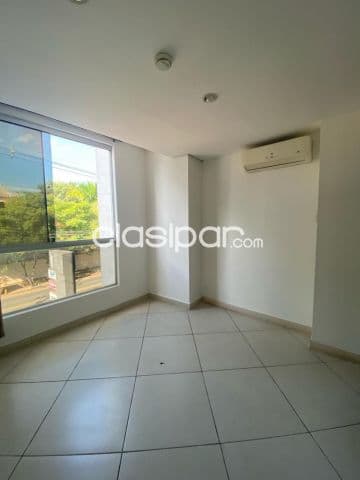 Se Alquila Oficina Corporativa de 130 m2., en la zona del Shopping Mariscal