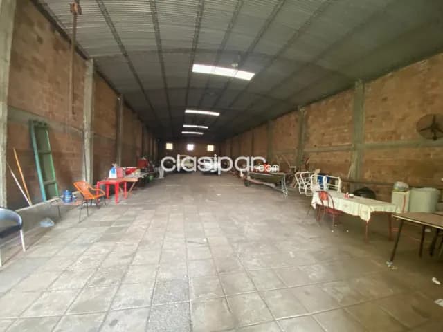 San Lorenzo, vendo / alquilo: Amplio deposito, ubicación ideal + oficinas, baños trifasico, foto 4