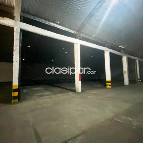 San Lorenzo: Importante deposito industrial, 5900 m2 + oficinas + estacionamientos, foto 4