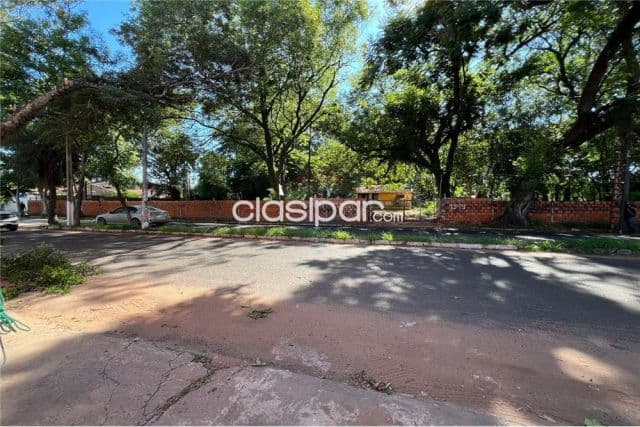 Terreno en esquina c/ 96 mtrs de frente en total 8.761 m2- lambare - bo.sto. Domingo