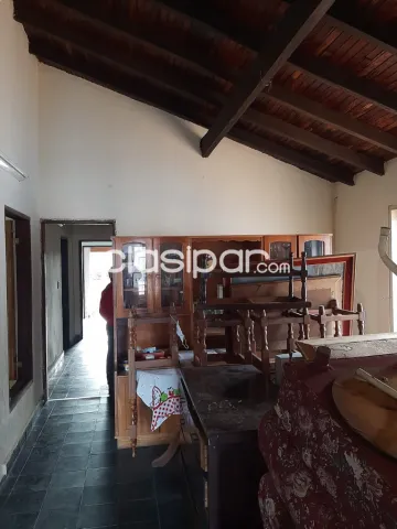Terreno con casa a refaccionar o demoler en cuarto ( 4to. ) barrio Luque, foto 3