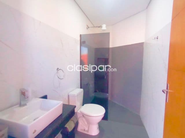 Casa con piscina en fdo de la mora - tres bocas