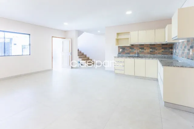 Duplex a estrenar lambare zona colegio sek, foto 3