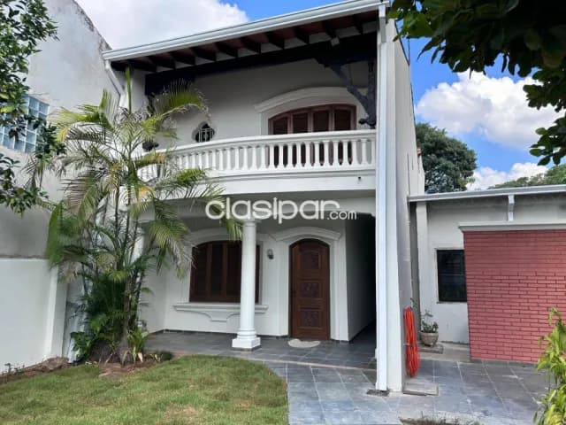 Las Mercedes: Importante residencia p/ casa u oficina, 3 suites, jardín, piscina, foto 2