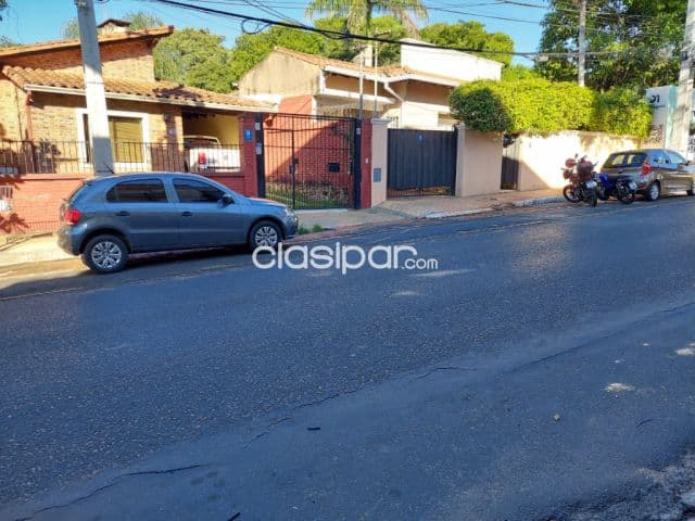Bo Las Mercedes: 1.045 m2, 2 propiedades juntas, p/ construcciones en altura, 600.000 usd