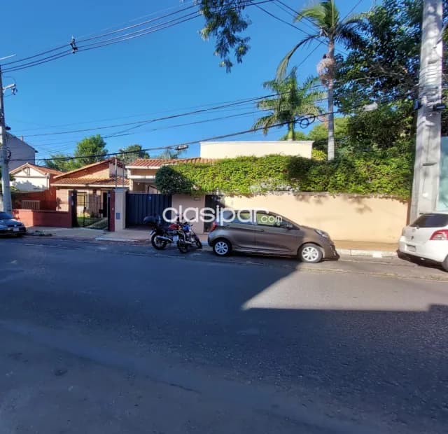 Bo Las Mercedes: 1.045 m2, 2 propiedades juntas, p/ construcciones en altura, 600.000 usd — foto 4