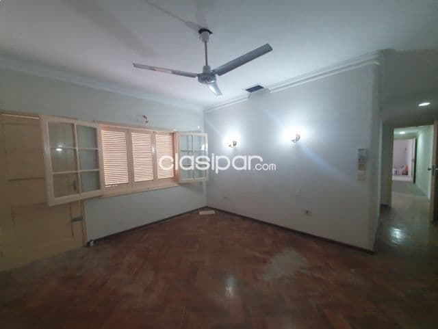 Dos casas en una, a cuadras de las costaneras de Asunción