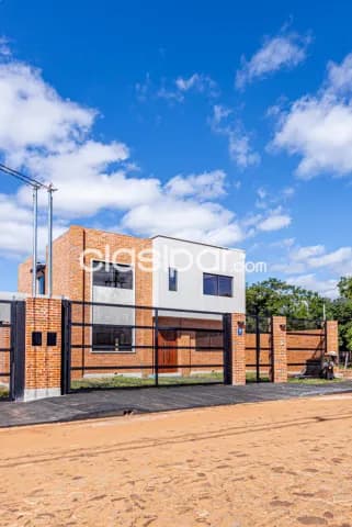 Casa a estrenar en Luque — foto 5