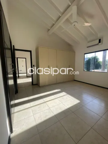 Mburucuya: Elegante residencia, 3 suites, jardín, piscina, bella!! – 2.100 usd — foto 4