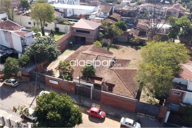 Terreno c/36 de frentea 50 mtrs de avda colón y 400 mtrs de costanera sur bo.sajonia