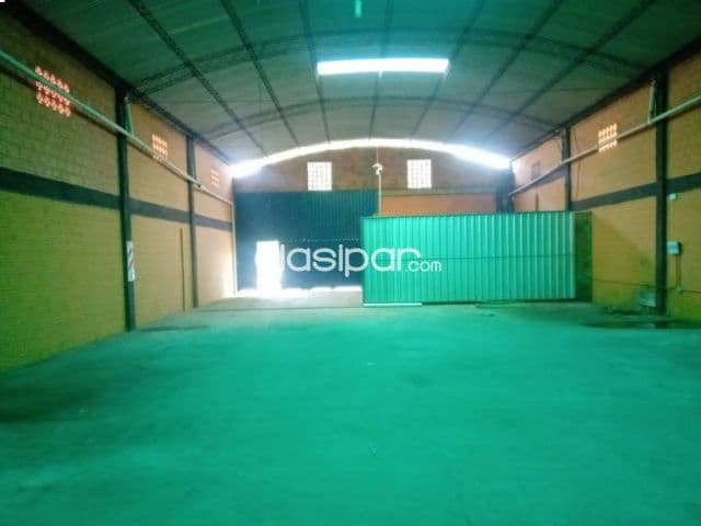 Deposito con oficinas en San Lorenzo, foto 1