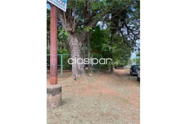 En esquina terreno 6.300 m2 a 100 mtrs avda.def.del chaco Villa Elisa-igual a 10 te — foto 2