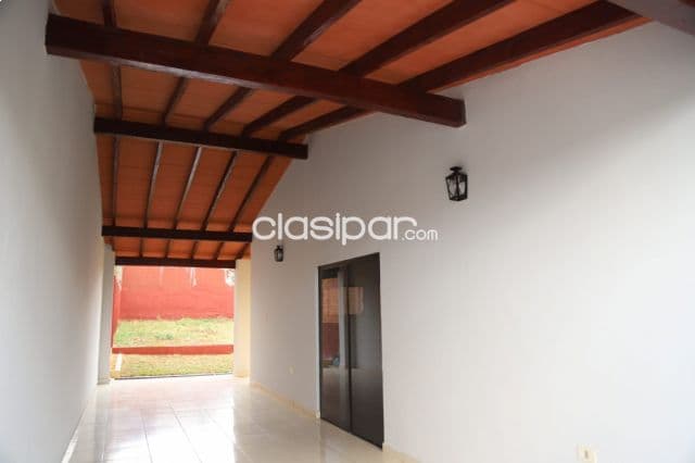 Casa en Ñemby zona av. Curiel